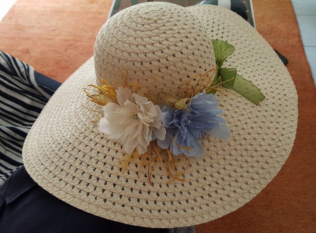 chapeau1